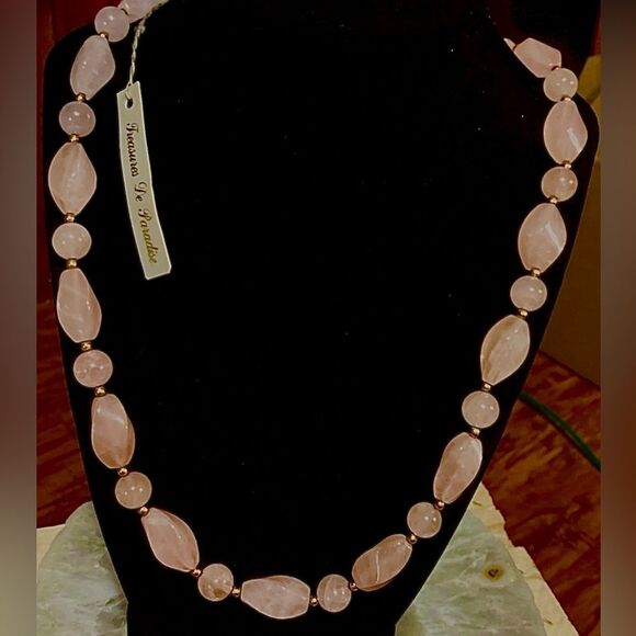 Jewelry - VTG Rose Quartz Gemstone Necklace New With Tags Saks  Fifth Avenue 85 grams Rare